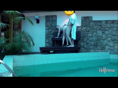 ❤️ Boss neskamea igerilekura gonbidatzen du, baina ezin izan dio beroari eutsi ❤️ Super pornoa %eu.xxx050890.ruan ☑